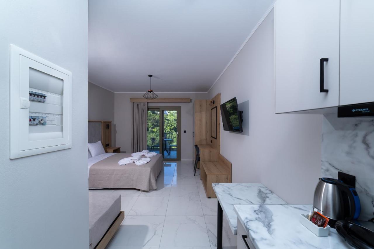 Sky View Suites Kefalonia Vovikes Exterior photo