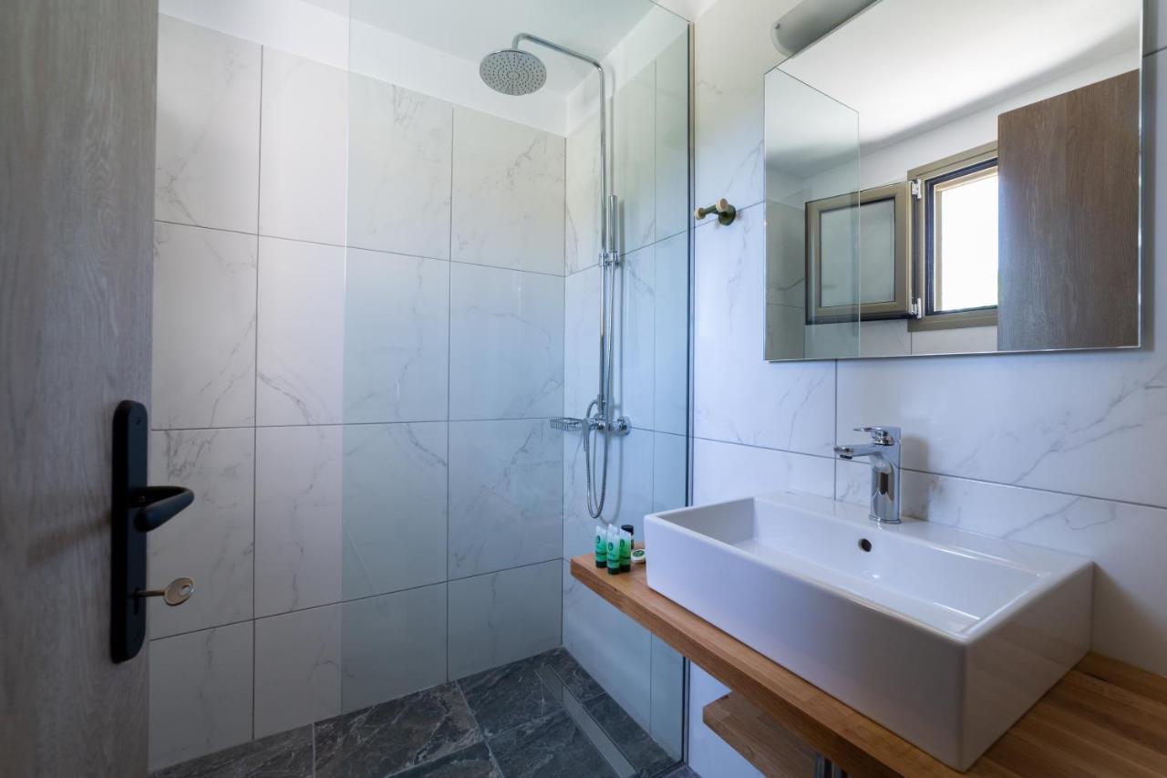 Sky View Suites Kefalonia Vovikes Exterior photo