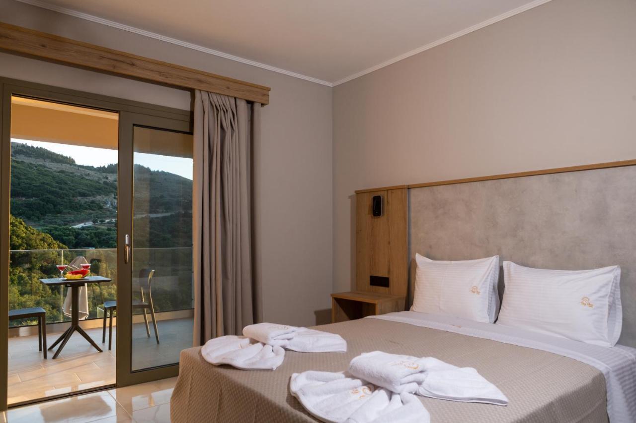 Sky View Suites Kefalonia Vovikes Exterior photo