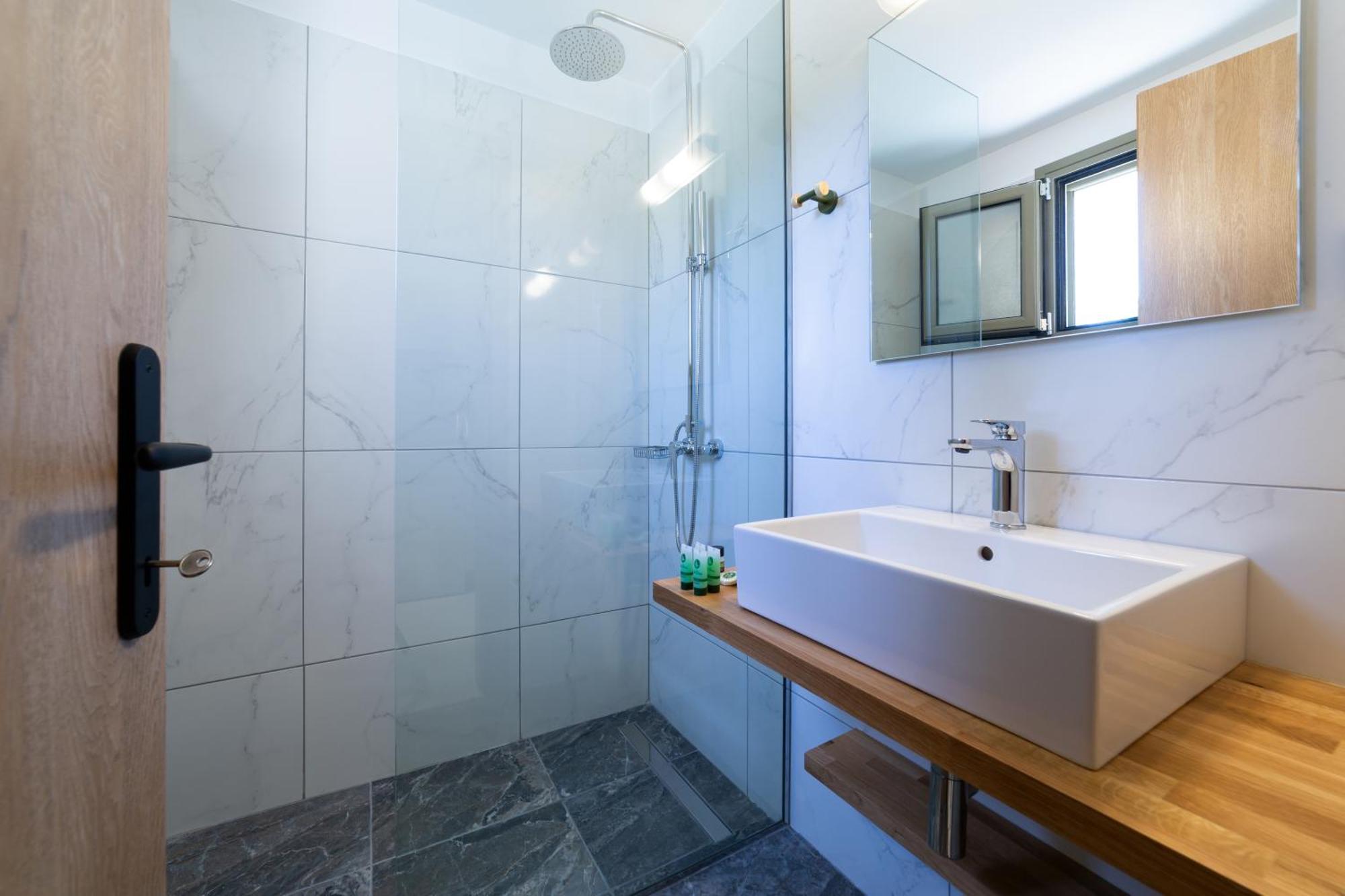 Sky View Suites Kefalonia Vovikes Exterior photo